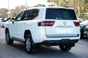 https://vehicle-cdn.autoleague.cloud/34708_6512450_6.jpg