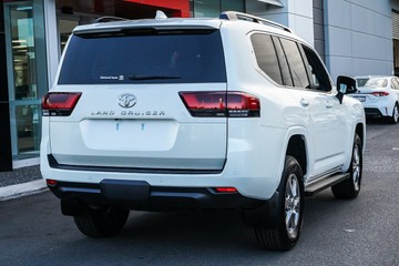 https://vehicle-cdn.autoleague.cloud/34708_6512450_8.jpg