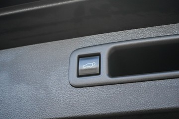 https://vehicle-cdn.autoleague.cloud/34708_6512464_11.jpg