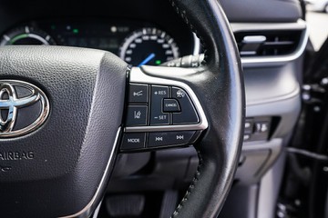 https://vehicle-cdn.autoleague.cloud/34708_6512464_17.jpg