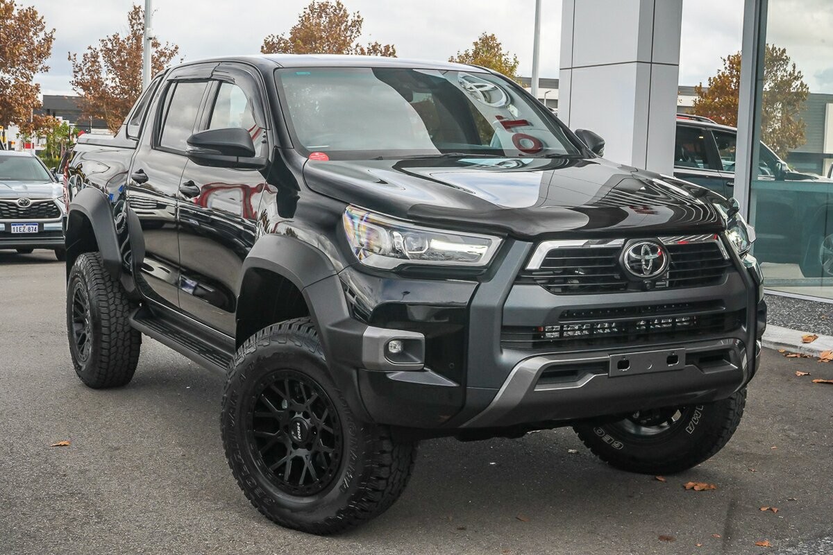 Toyota Hilux image 1