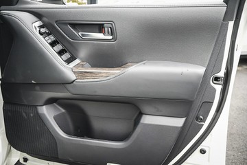 https://vehicle-cdn.autoleague.cloud/34708_6512493_14.jpg