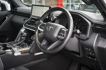 https://vehicle-cdn.autoleague.cloud/34708_6512493_16.jpg