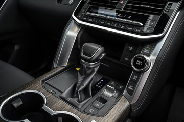 https://vehicle-cdn.autoleague.cloud/34708_6512493_23.jpg