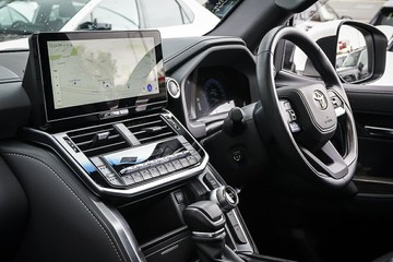 https://vehicle-cdn.autoleague.cloud/34708_6512493_25.jpg