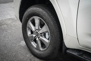 https://vehicle-cdn.autoleague.cloud/34708_6512493_5.jpg