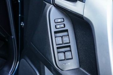 https://vehicle-cdn.autoleague.cloud/34708_6512498_11.jpg