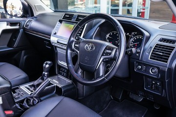 https://vehicle-cdn.autoleague.cloud/34708_6512498_12.jpg
