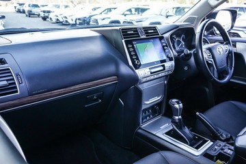 https://vehicle-cdn.autoleague.cloud/34708_6512498_20.jpg