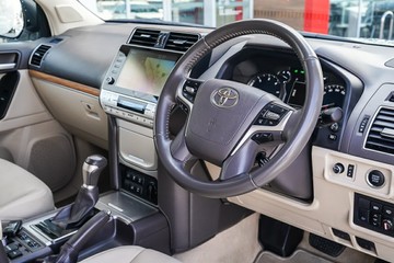 https://vehicle-cdn.autoleague.cloud/34708_6512505_11.jpg