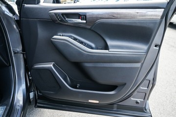 https://vehicle-cdn.autoleague.cloud/34708_6512511_12.jpg