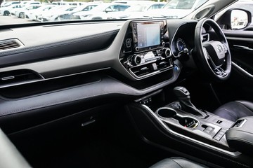 https://vehicle-cdn.autoleague.cloud/34708_6512511_21.jpg
