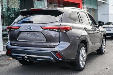 https://vehicle-cdn.autoleague.cloud/34708_6512511_8.jpg
