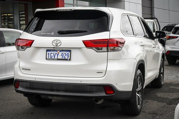 https://vehicle-cdn.autoleague.cloud/34708_6512513_8.jpg