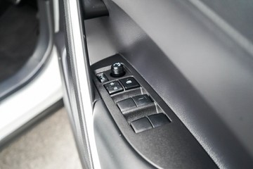 https://vehicle-cdn.autoleague.cloud/34708_6512563_14.jpg