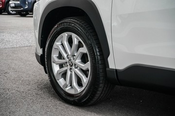 https://vehicle-cdn.autoleague.cloud/34708_6512563_5.jpg