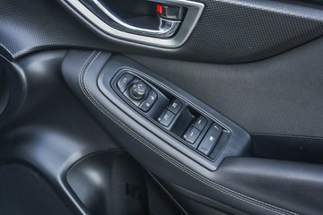 https://vehicle-cdn.autoleague.cloud/34708_6512574_12.jpg
