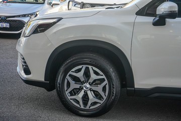 https://vehicle-cdn.autoleague.cloud/34708_6512574_5.jpg