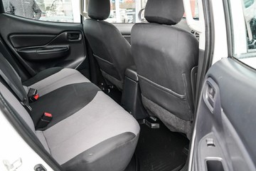 https://vehicle-cdn.autoleague.cloud/34708_6512601_10.jpg