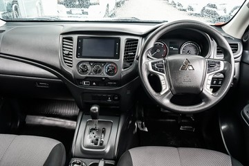 https://vehicle-cdn.autoleague.cloud/34708_6512601_11.jpg