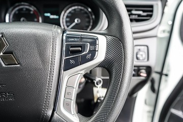 https://vehicle-cdn.autoleague.cloud/34708_6512601_18.jpg
