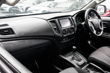 https://vehicle-cdn.autoleague.cloud/34708_6512601_21.jpg