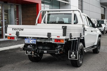 https://vehicle-cdn.autoleague.cloud/34708_6512601_8.jpg