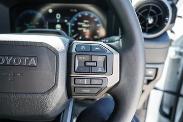 https://vehicle-cdn.autoleague.cloud/34708_6512606_15.jpg