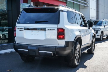 https://vehicle-cdn.autoleague.cloud/34708_6512606_8.jpg