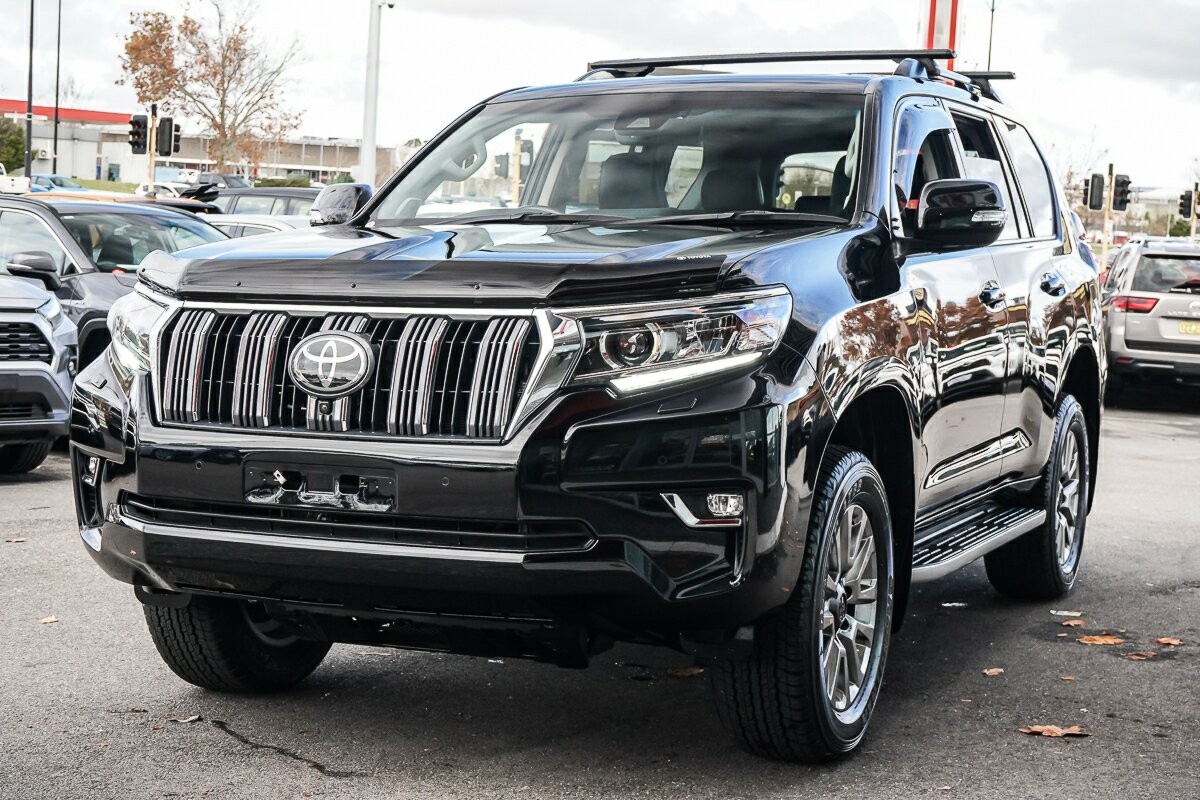 Toyota Landcruiser Prado image 4
