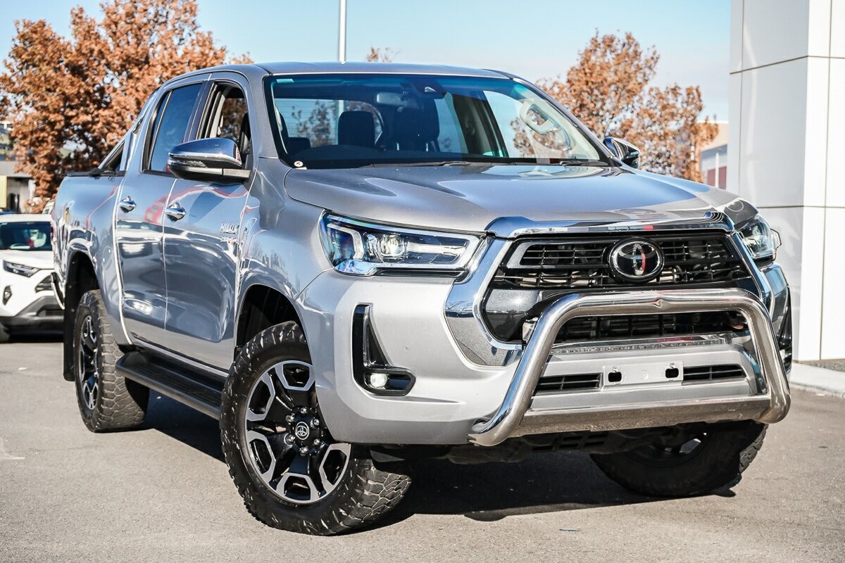 Toyota Hilux image 1
