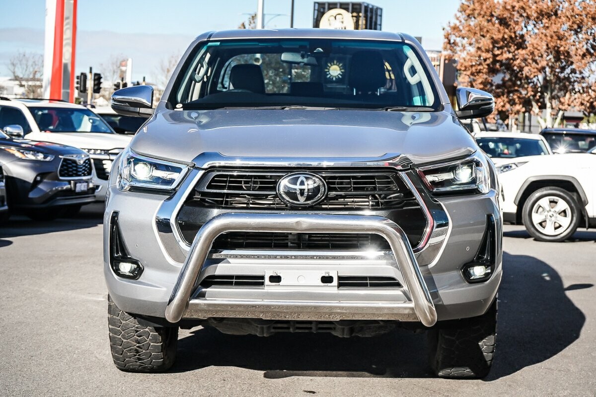 Toyota Hilux image 3