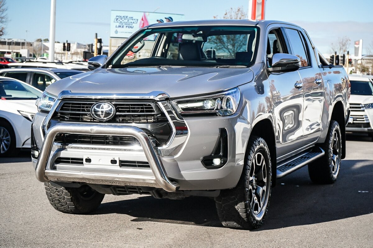 Toyota Hilux image 4