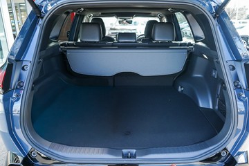 https://vehicle-cdn.autoleague.cloud/34708_6512690_10.jpg