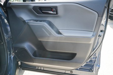 https://vehicle-cdn.autoleague.cloud/34708_6512690_13.jpg