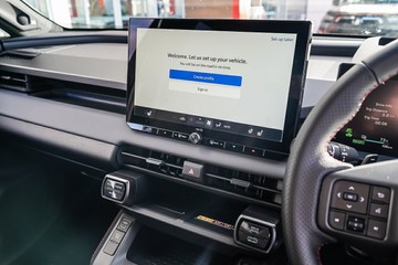 https://vehicle-cdn.autoleague.cloud/34708_6512690_18.jpg
