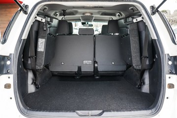 https://vehicle-cdn.autoleague.cloud/34708_6512701_10.jpg