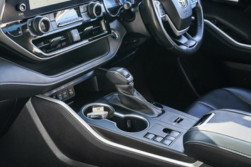 https://vehicle-cdn.autoleague.cloud/34708_6512712_22.jpg