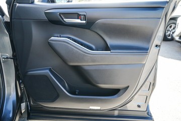https://vehicle-cdn.autoleague.cloud/34708_6512747_11.jpg