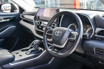 https://vehicle-cdn.autoleague.cloud/34708_6512747_12.jpg