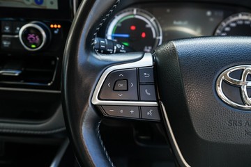 https://vehicle-cdn.autoleague.cloud/34708_6512747_14.jpg