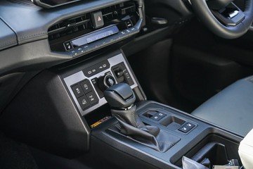 https://vehicle-cdn.autoleague.cloud/34708_6512783_21.jpg
