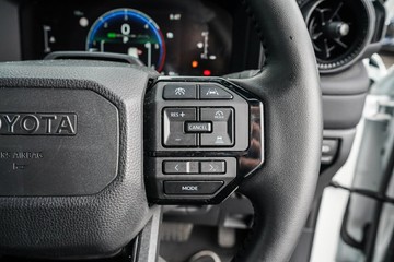 https://vehicle-cdn.autoleague.cloud/34708_6513002_15.jpg