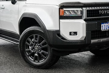 https://vehicle-cdn.autoleague.cloud/34708_6513002_2.jpg