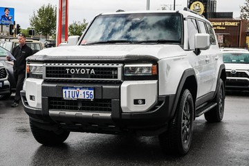 https://vehicle-cdn.autoleague.cloud/34708_6513002_4.jpg