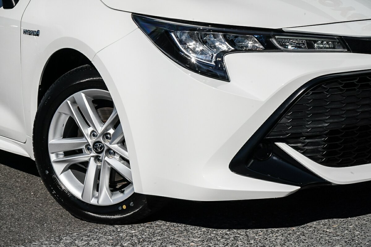 Toyota Corolla image 2