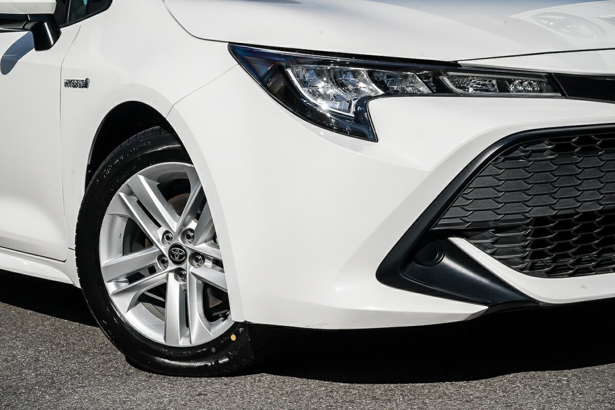 Toyota Corolla image 2