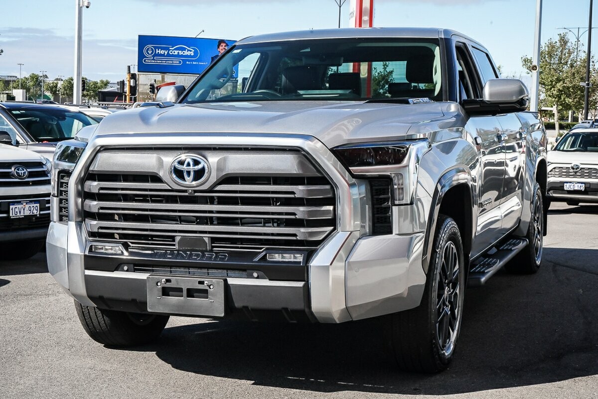 Toyota Tundra image 4