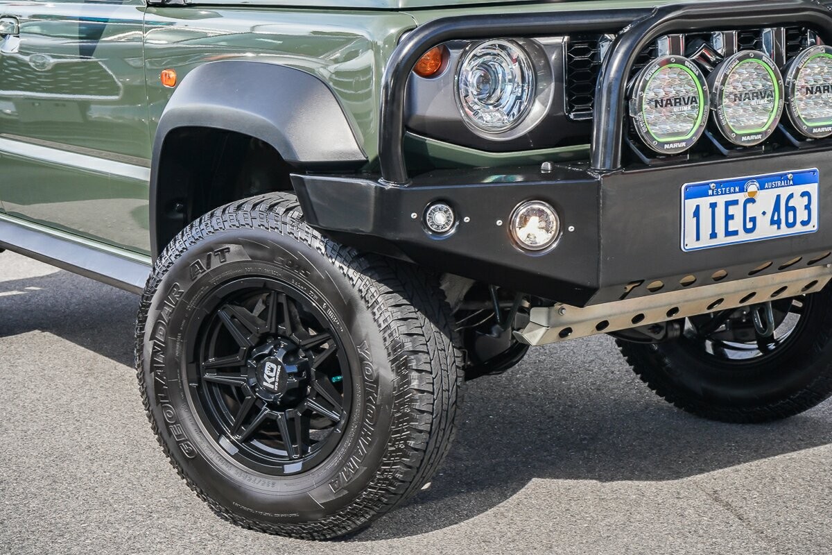 Suzuki Jimny image 2