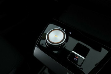 https://vehicle-cdn.autoleague.cloud/34720_1139706_27.jpg